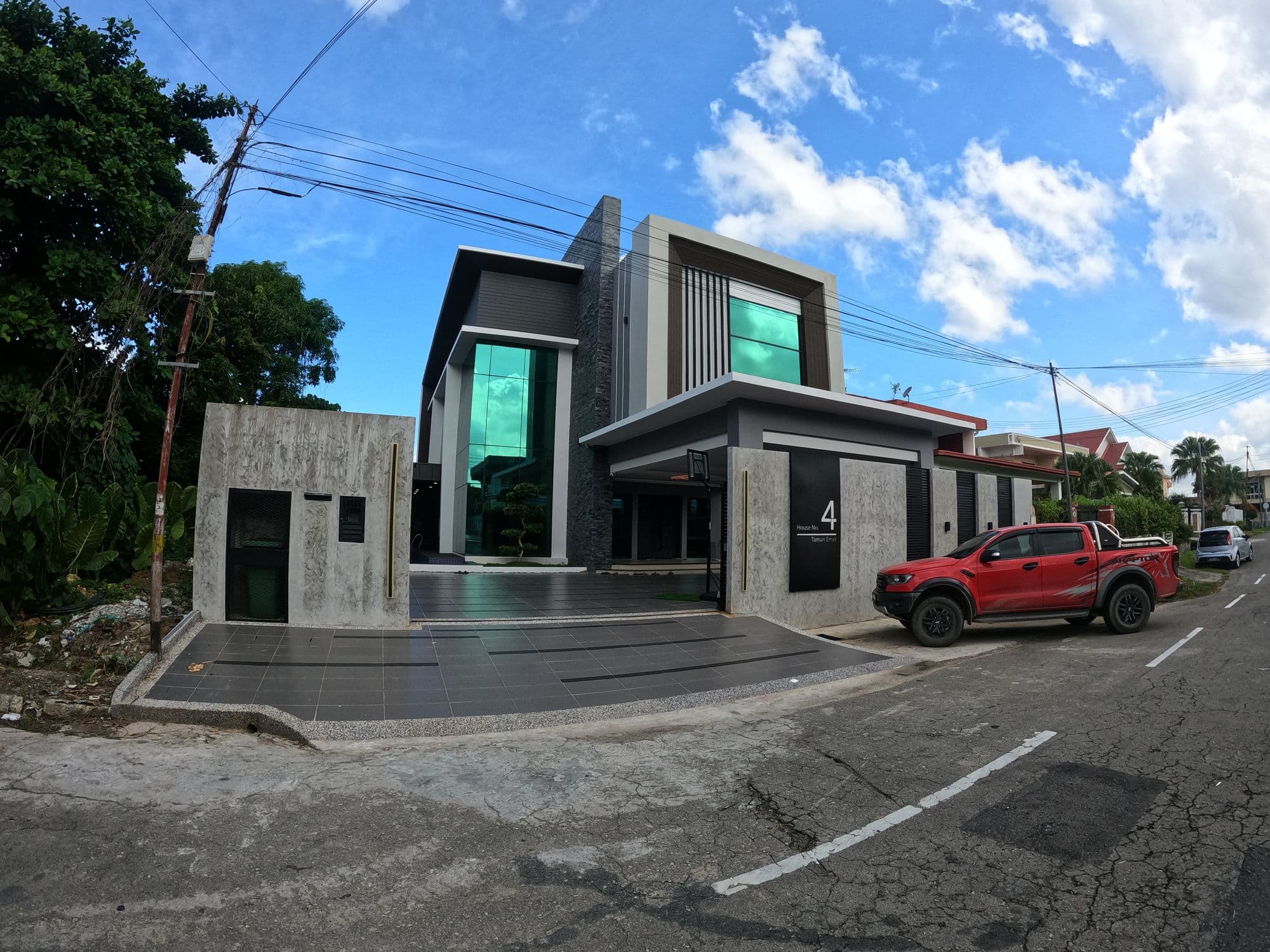 Taman Emas Bungalow — photo 4